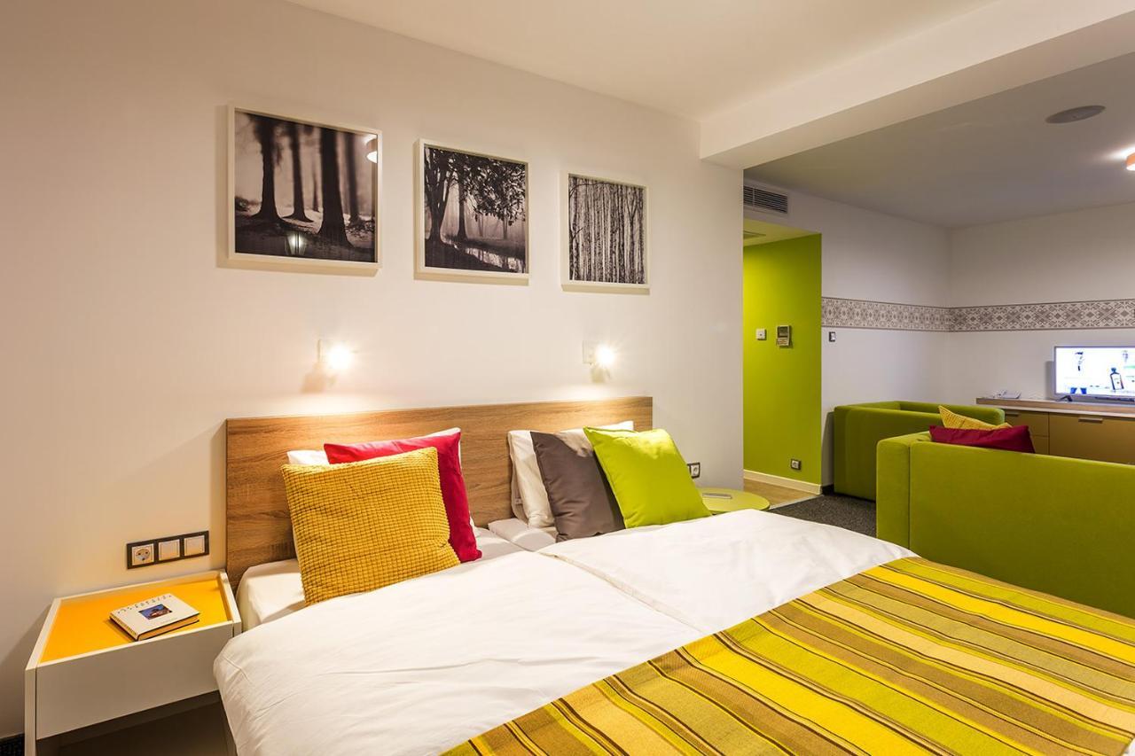 Hotel Compliment Trjawna Exterior foto