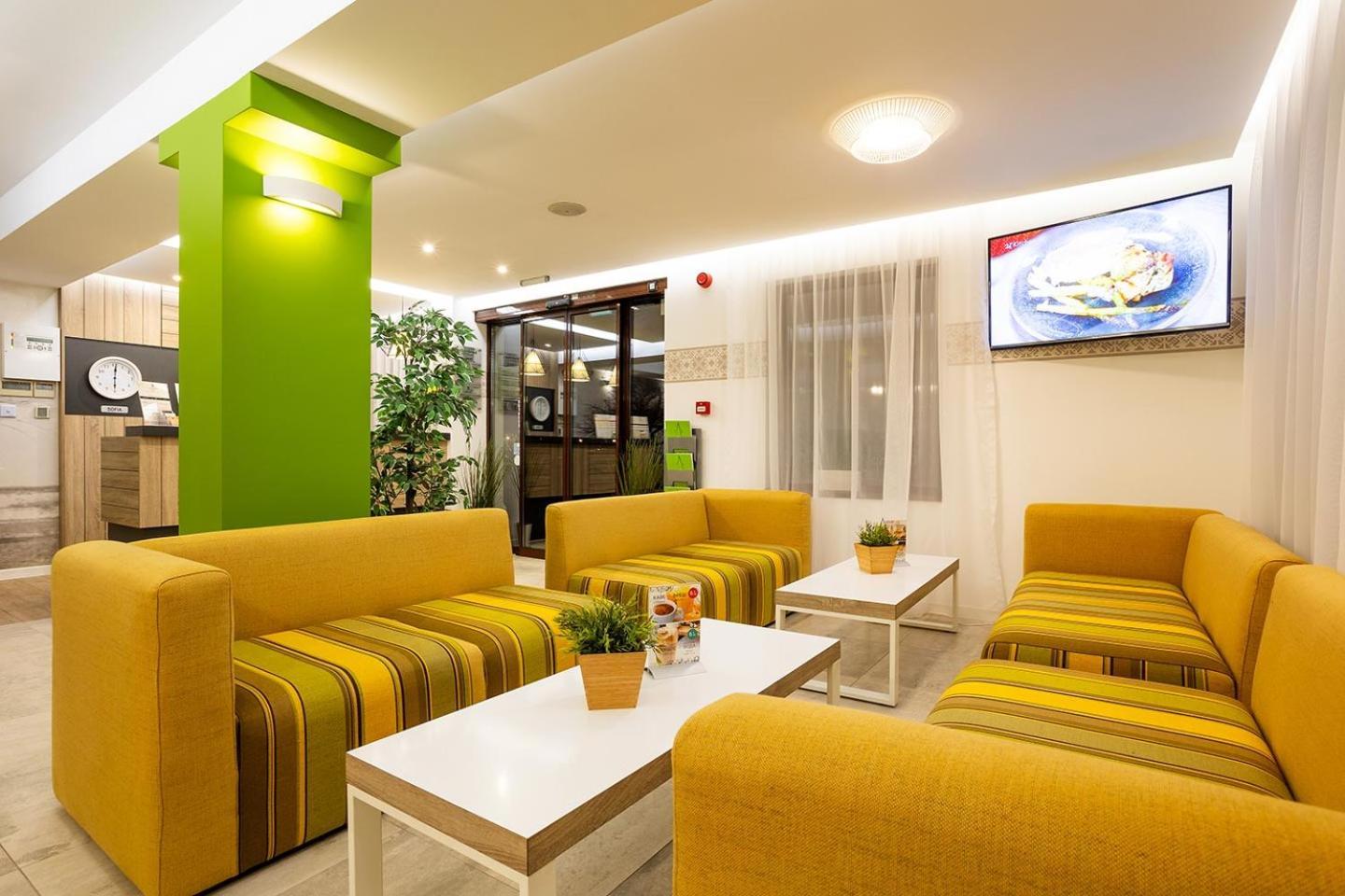 Hotel Compliment Trjawna Exterior foto
