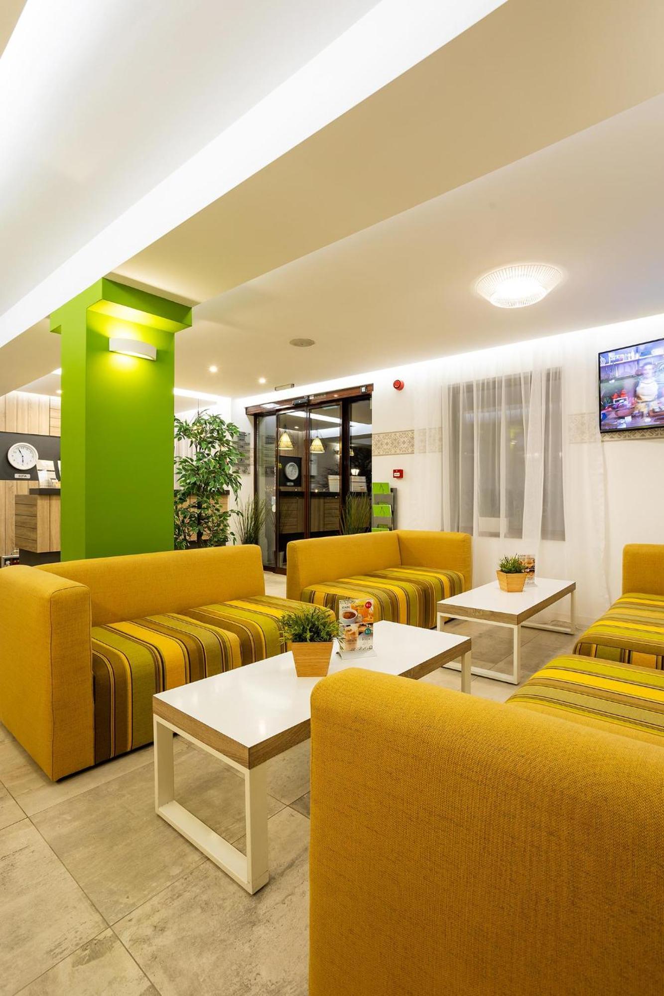 Hotel Compliment Trjawna Exterior foto