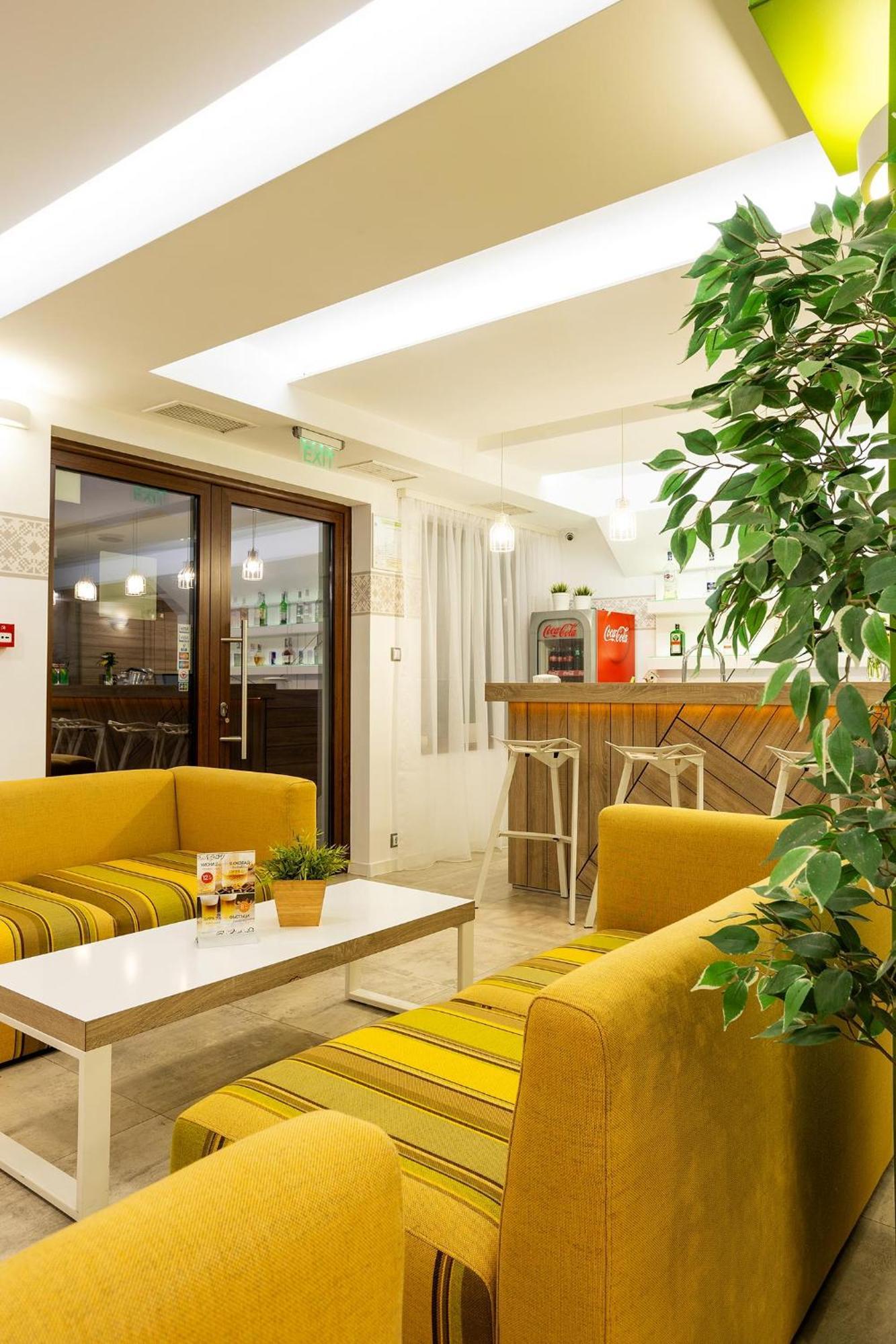 Hotel Compliment Trjawna Exterior foto