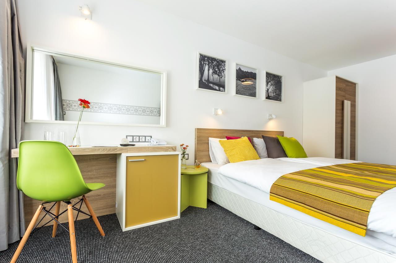Hotel Compliment Trjawna Exterior foto